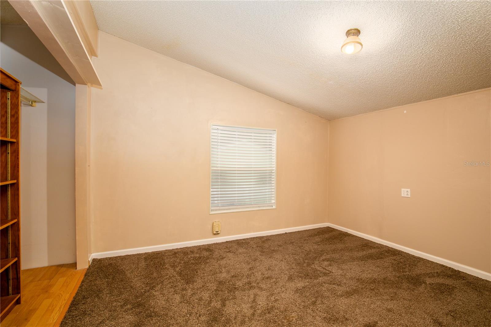 10419 Watts Ave Property Photo 20