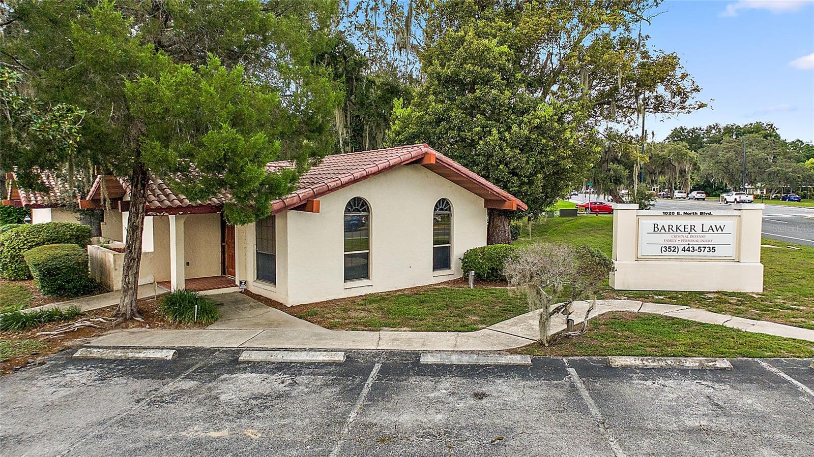 1020 & 1014 E North ( Us Hwy 441) Blvd Property Photo 3