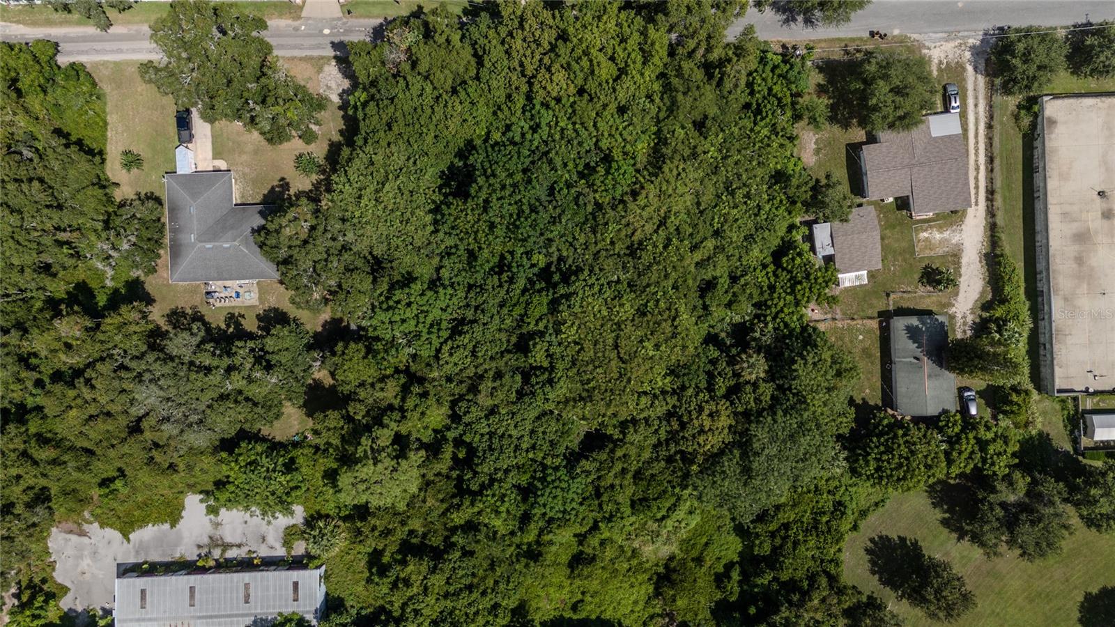 3rd St Property Photo 13