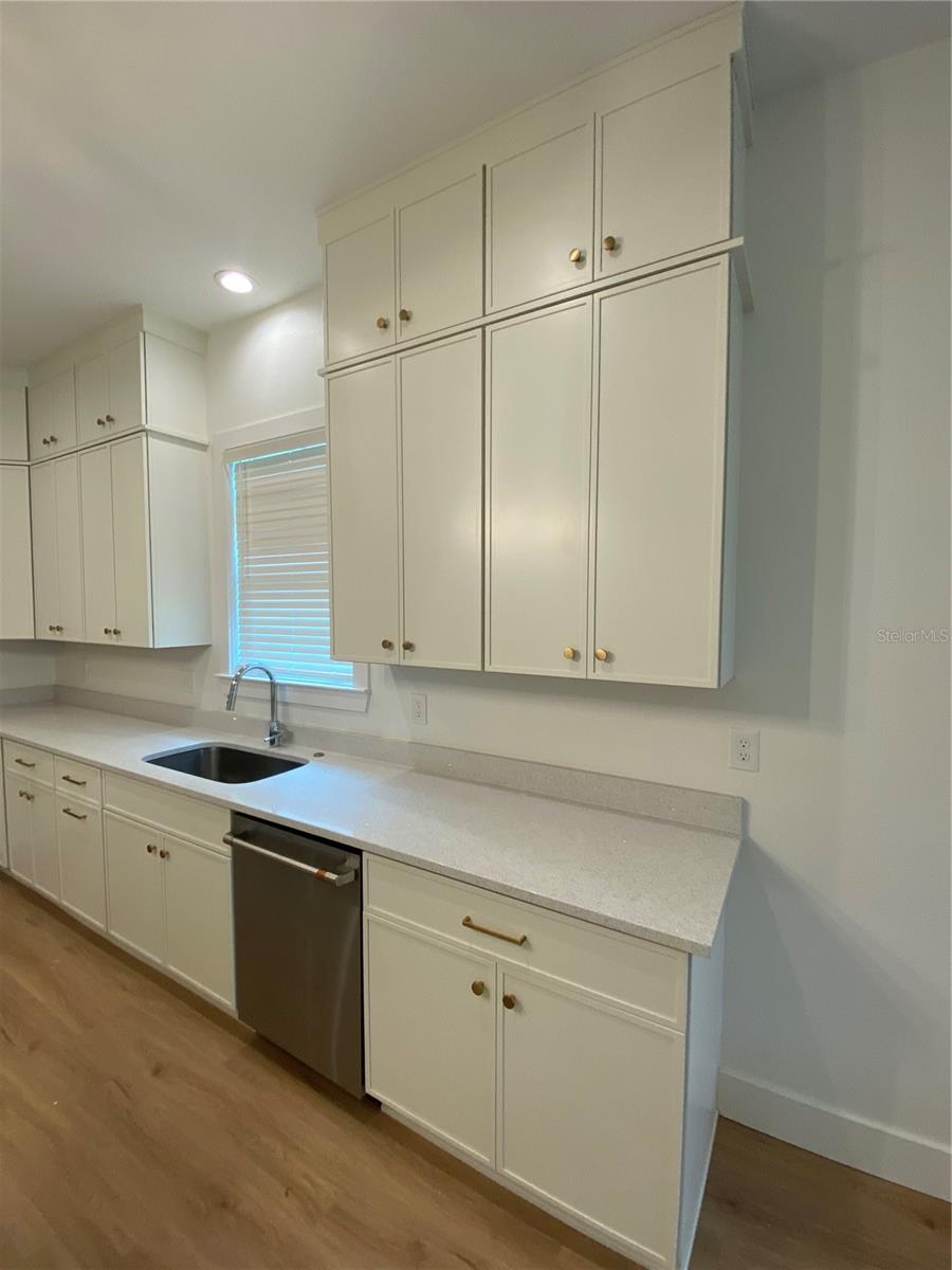 10619 Grand Oaks Blvd Property Photo 24