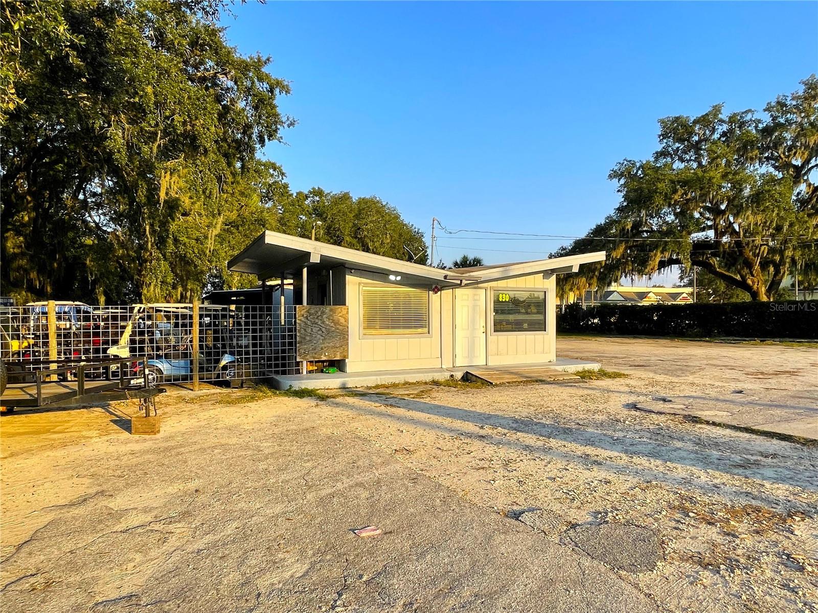 830 S Main St Property Photo 2