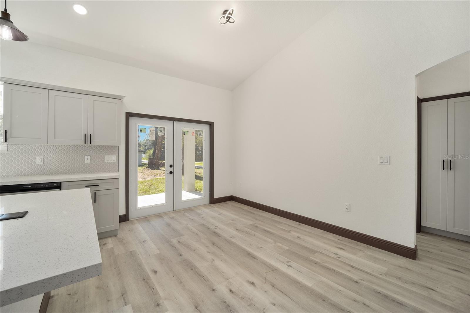 3611 Se 132nd Pl Property Photo 13
