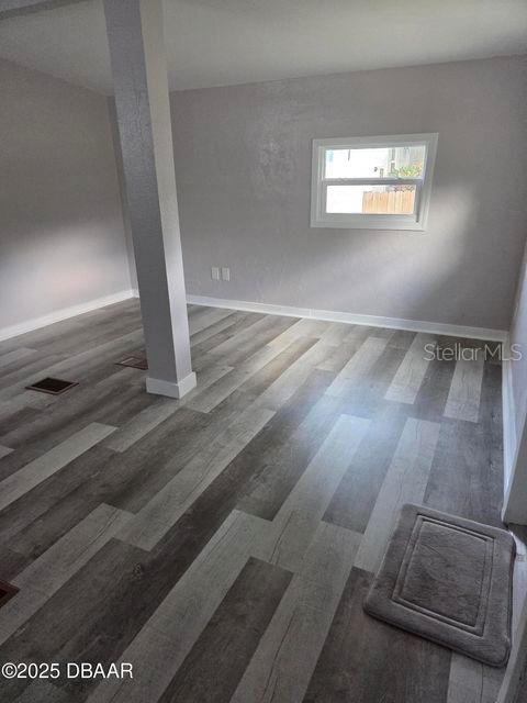 339 Maple St Property Photo 6