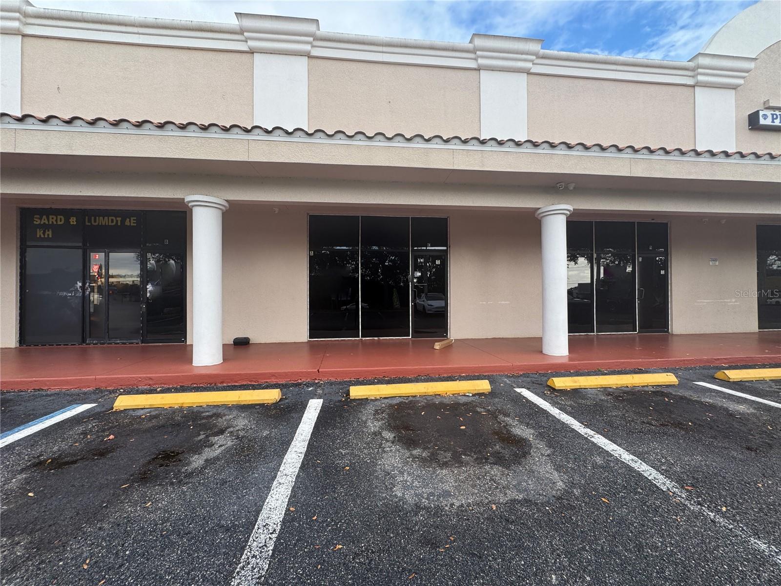 25010 Us Highway 27 #d / 5 Property Photo 3