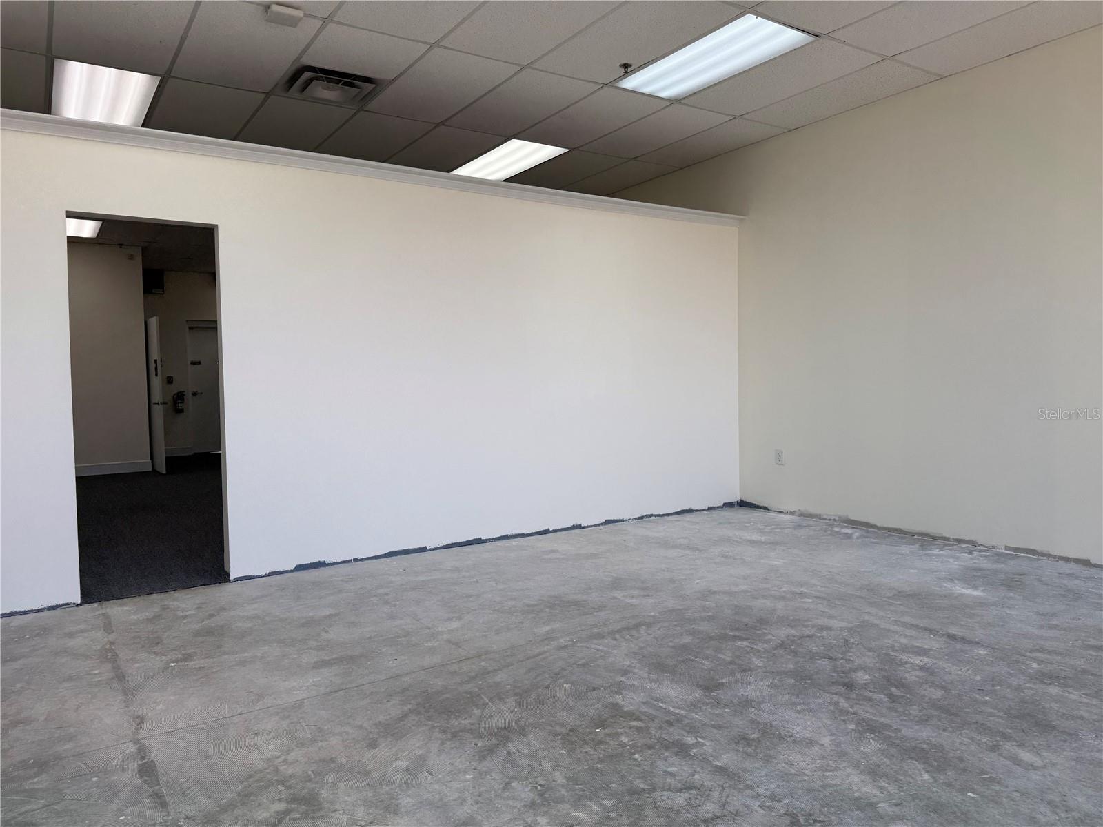 12302 Roper Blvd #102 Property Photo 2