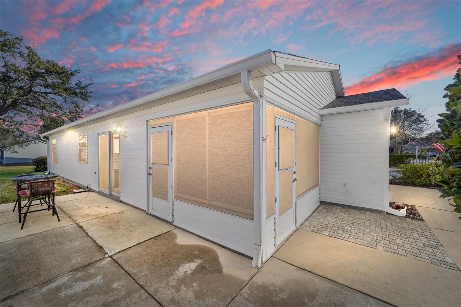 2907 Barboza Dr Property Photo 4