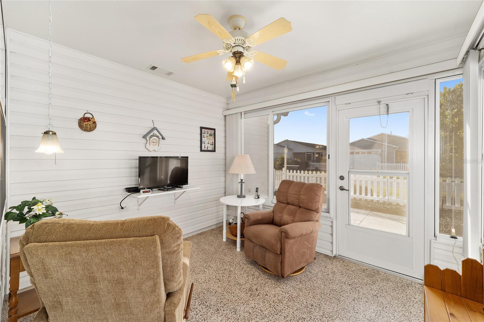 2907 Barboza Dr Property Photo 8