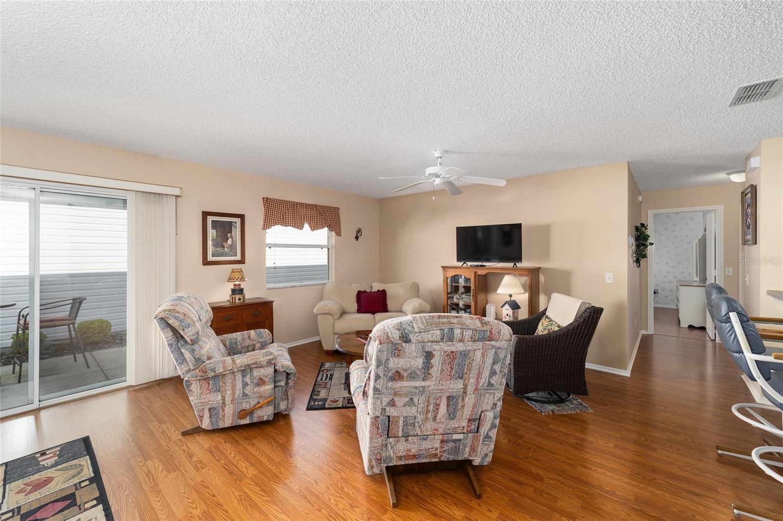 2907 Barboza Dr Property Photo 15