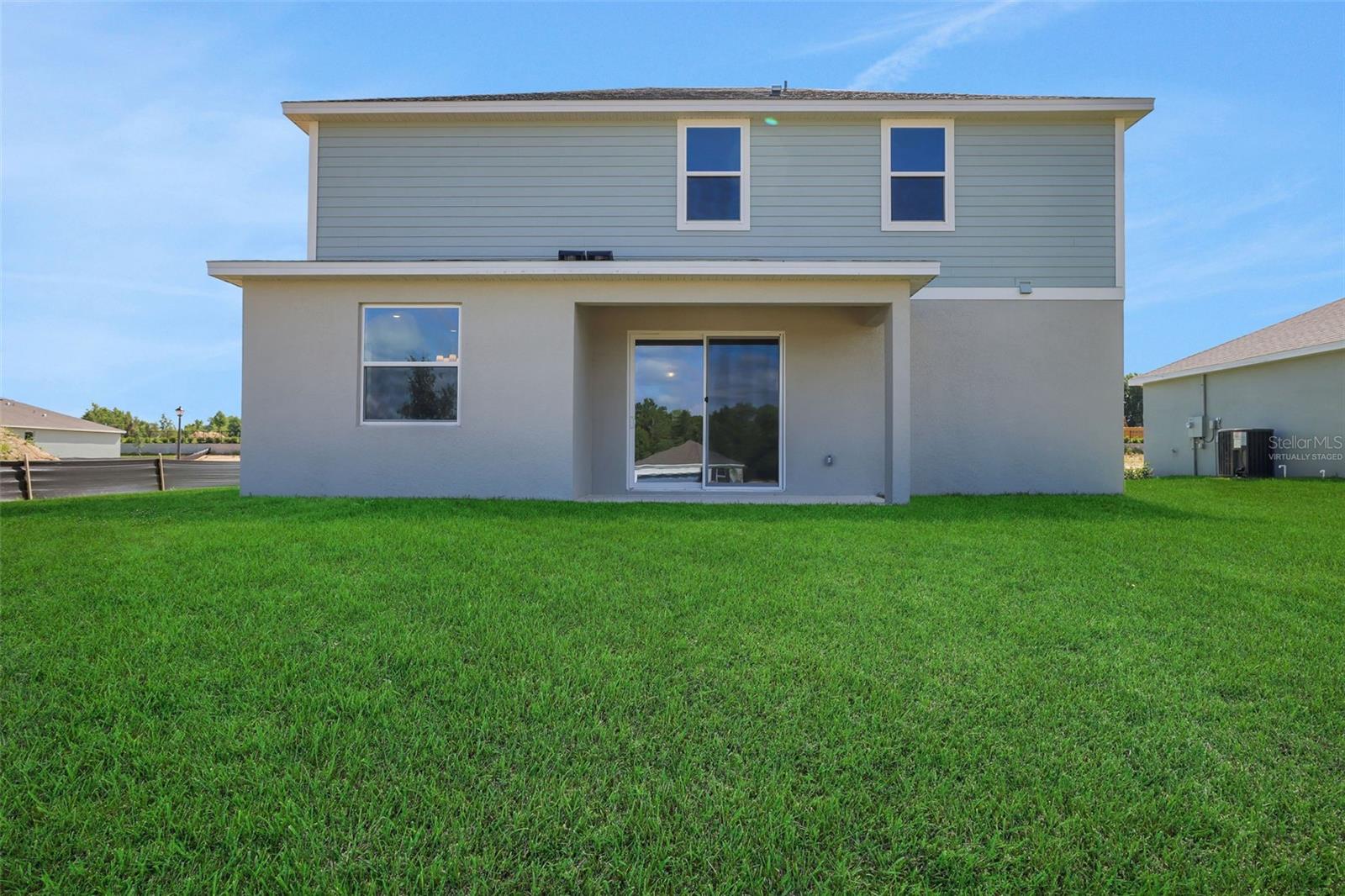 2833 Supermarine Rd Property Photo 2