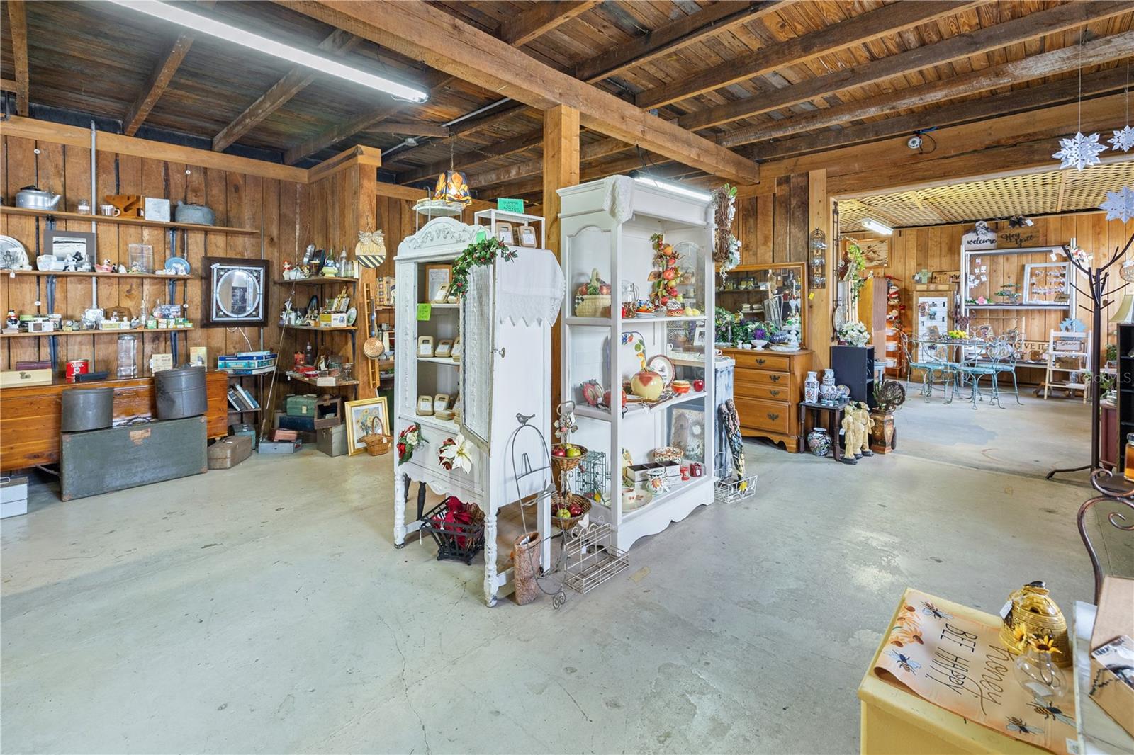 15 S Market Blvd Property Photo 25