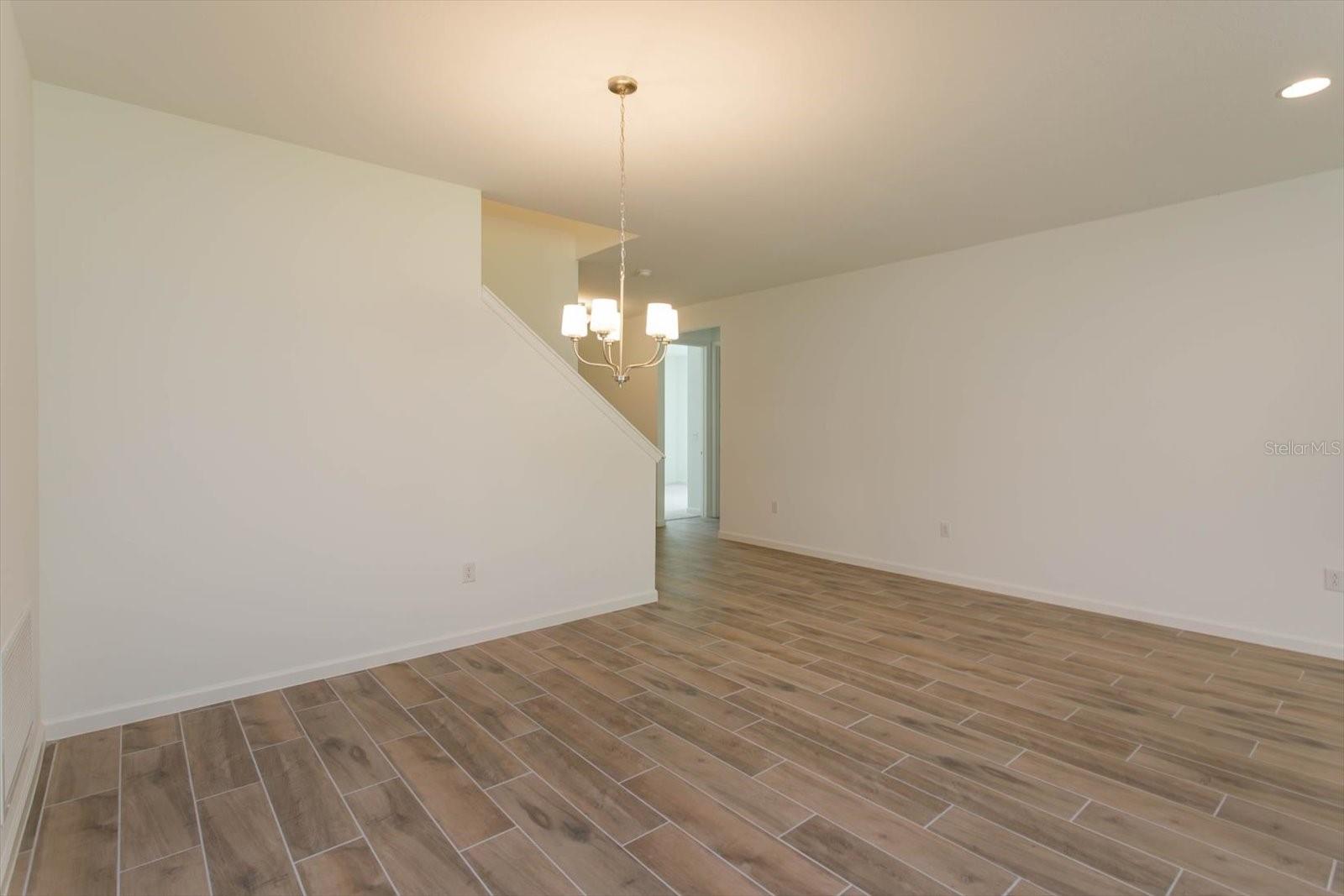 2137 Sunshine Peak Dr Property Photo 5