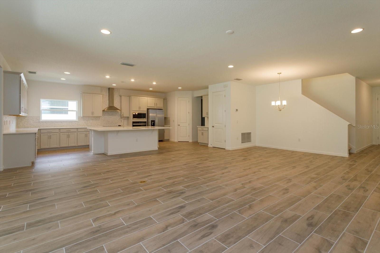2137 Sunshine Peak Dr Property Photo 7