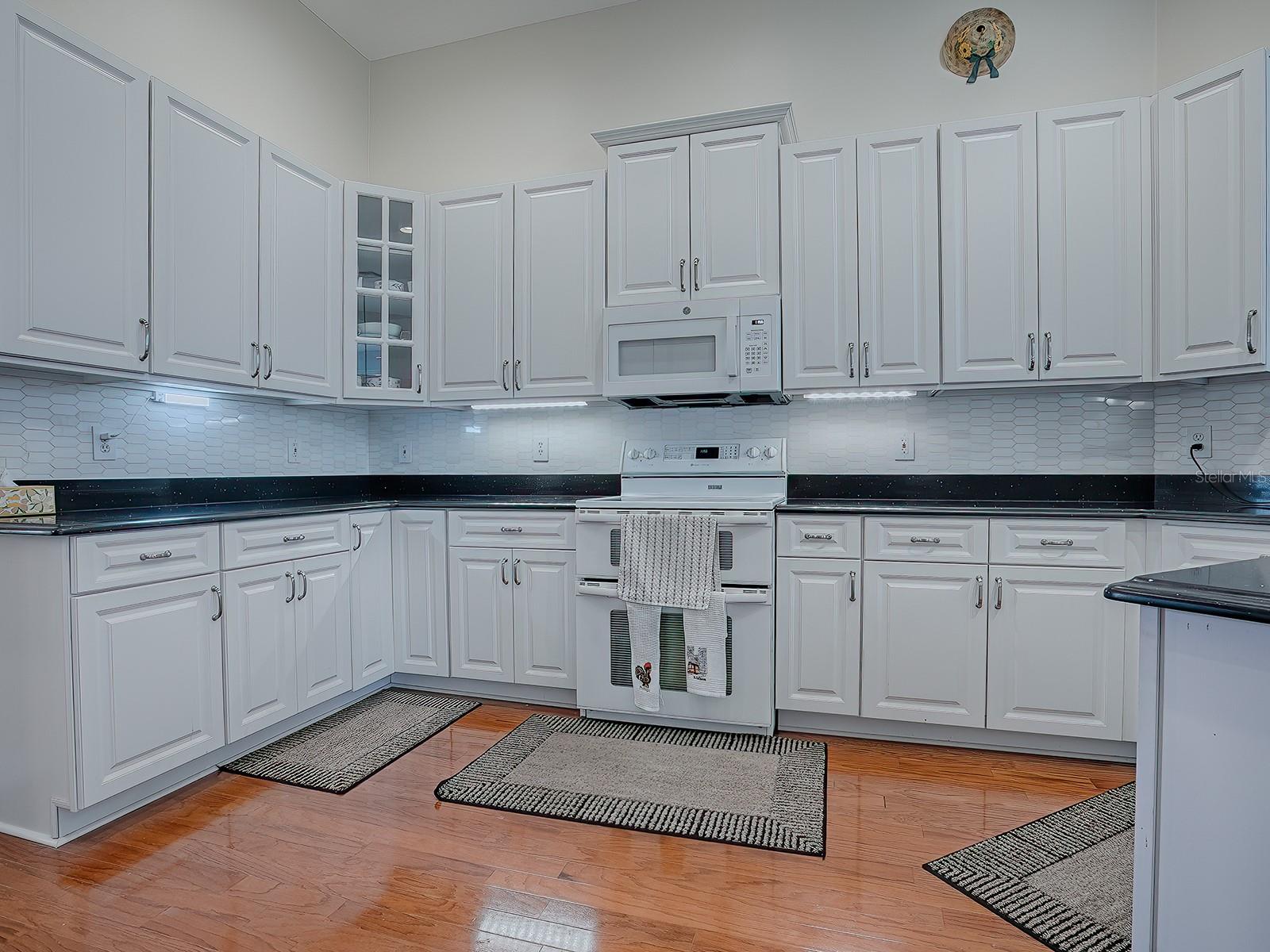 5626 Squires Dr Property Photo 15