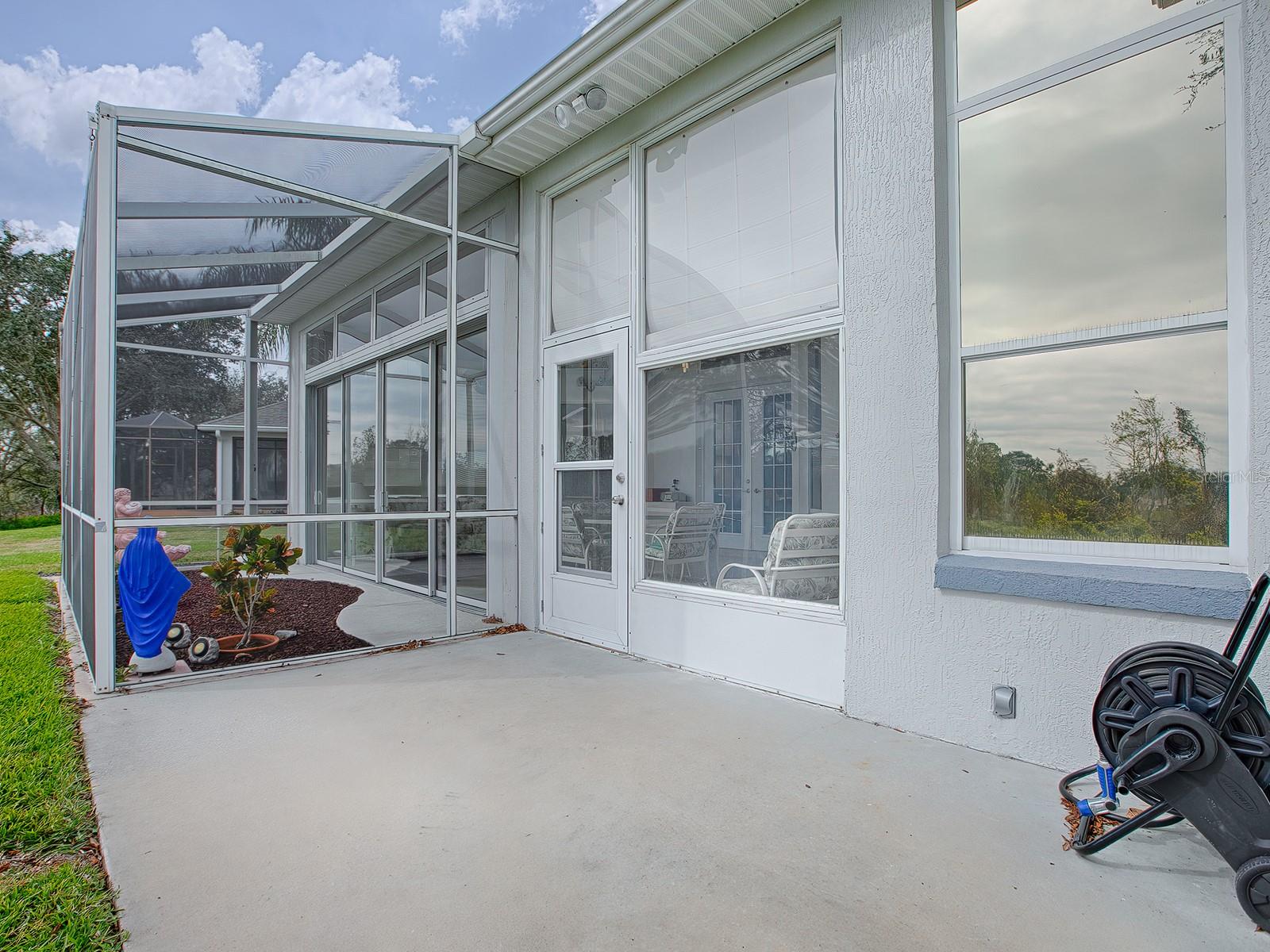 5626 Squires Dr Property Photo 41