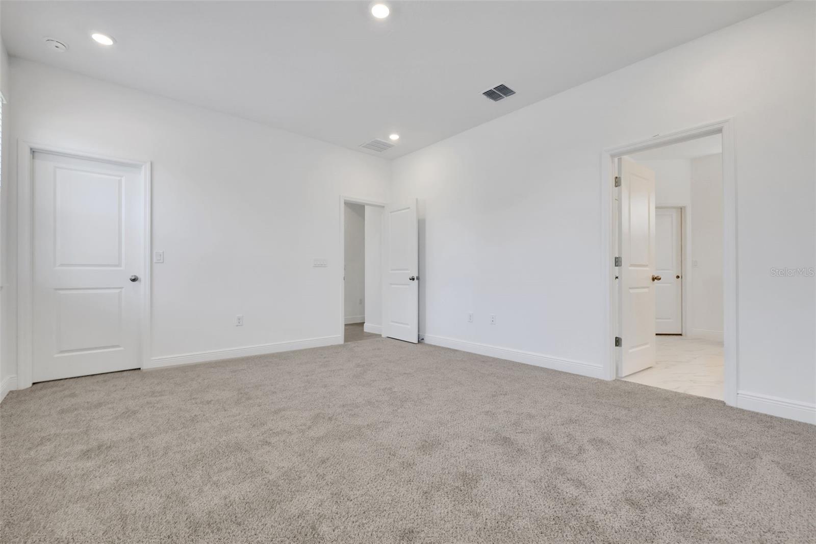 5131 Firebush Dr Property Photo 13