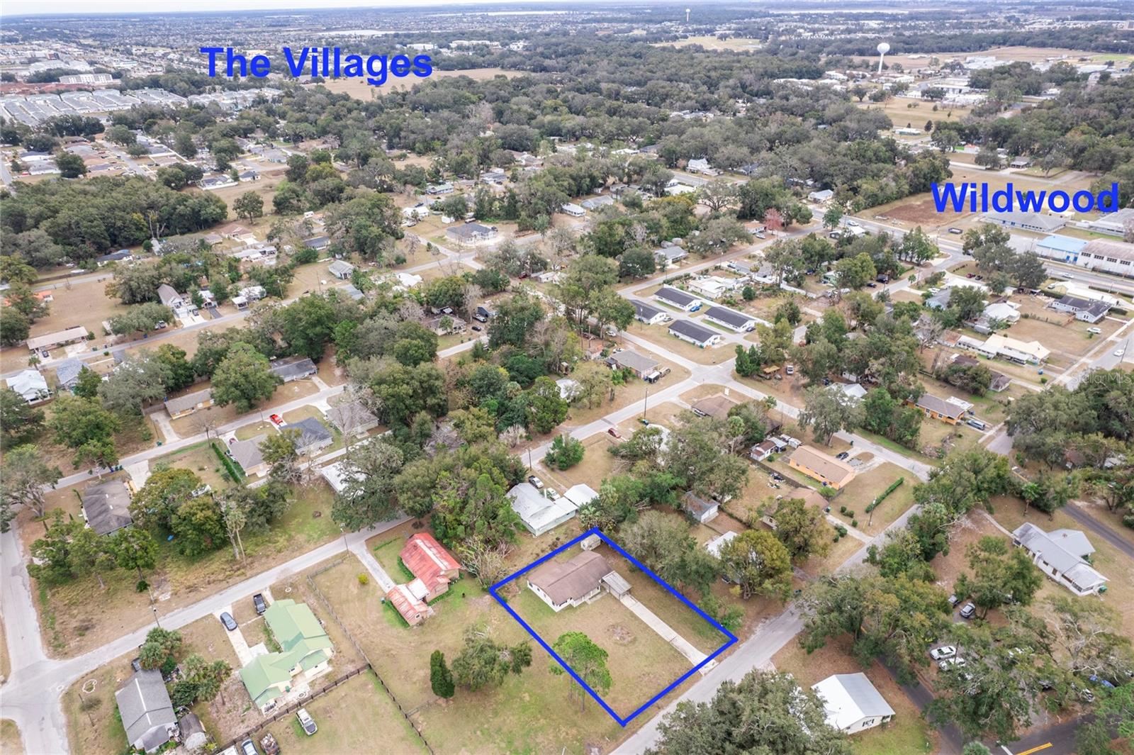 712 N Old Wire Rd Property Photo 1