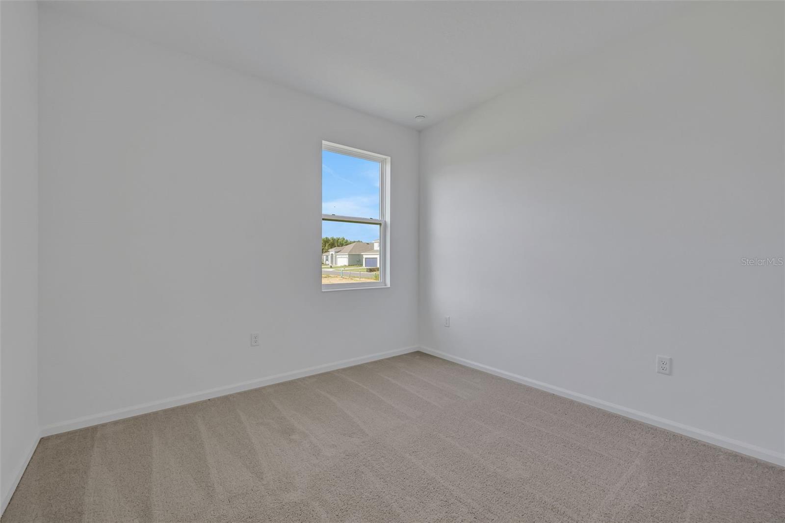 2848 Supermarine Rd Property Photo 14