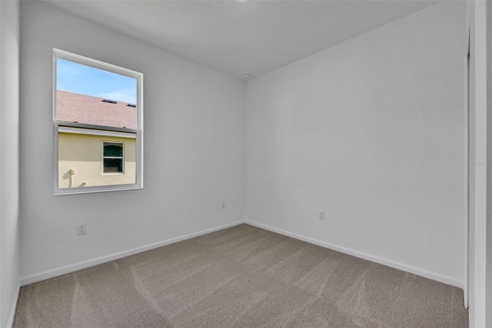 2848 Supermarine Rd Property Photo 17