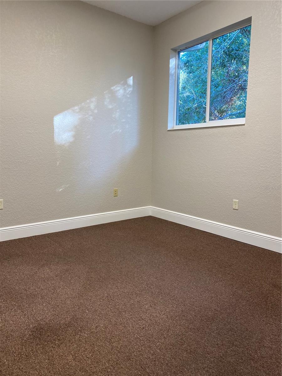 1213 W Miller St Property Photo 7