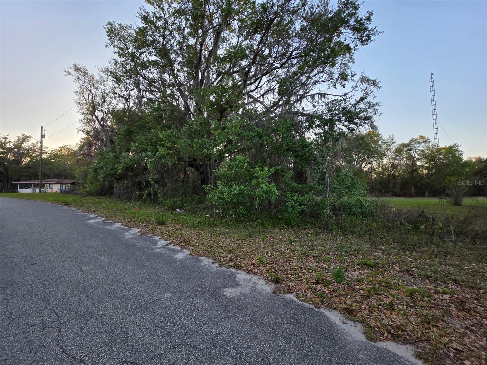 N Quarters Rd Property Photo 3