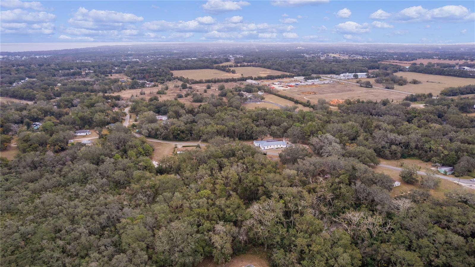 N Quarters Rd Property Photo 16