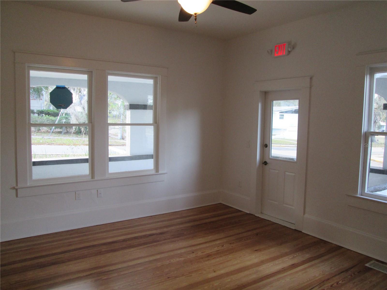 128 Orange Ave Property Photo 7