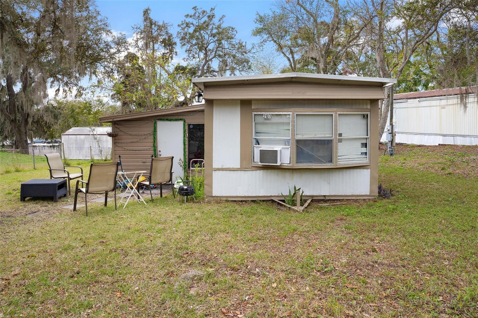 2107 Hialeah Ave Property Photo 4