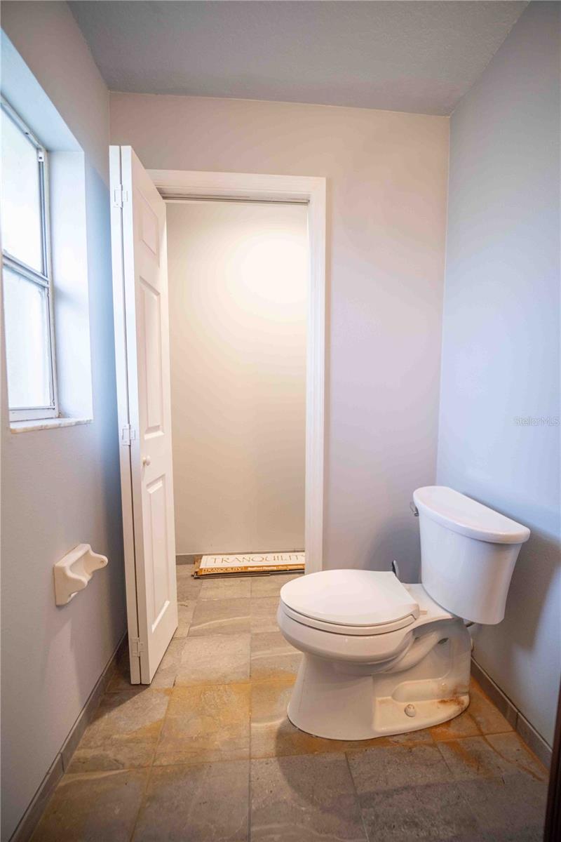 6876 E State Road 44 Property Photo 12