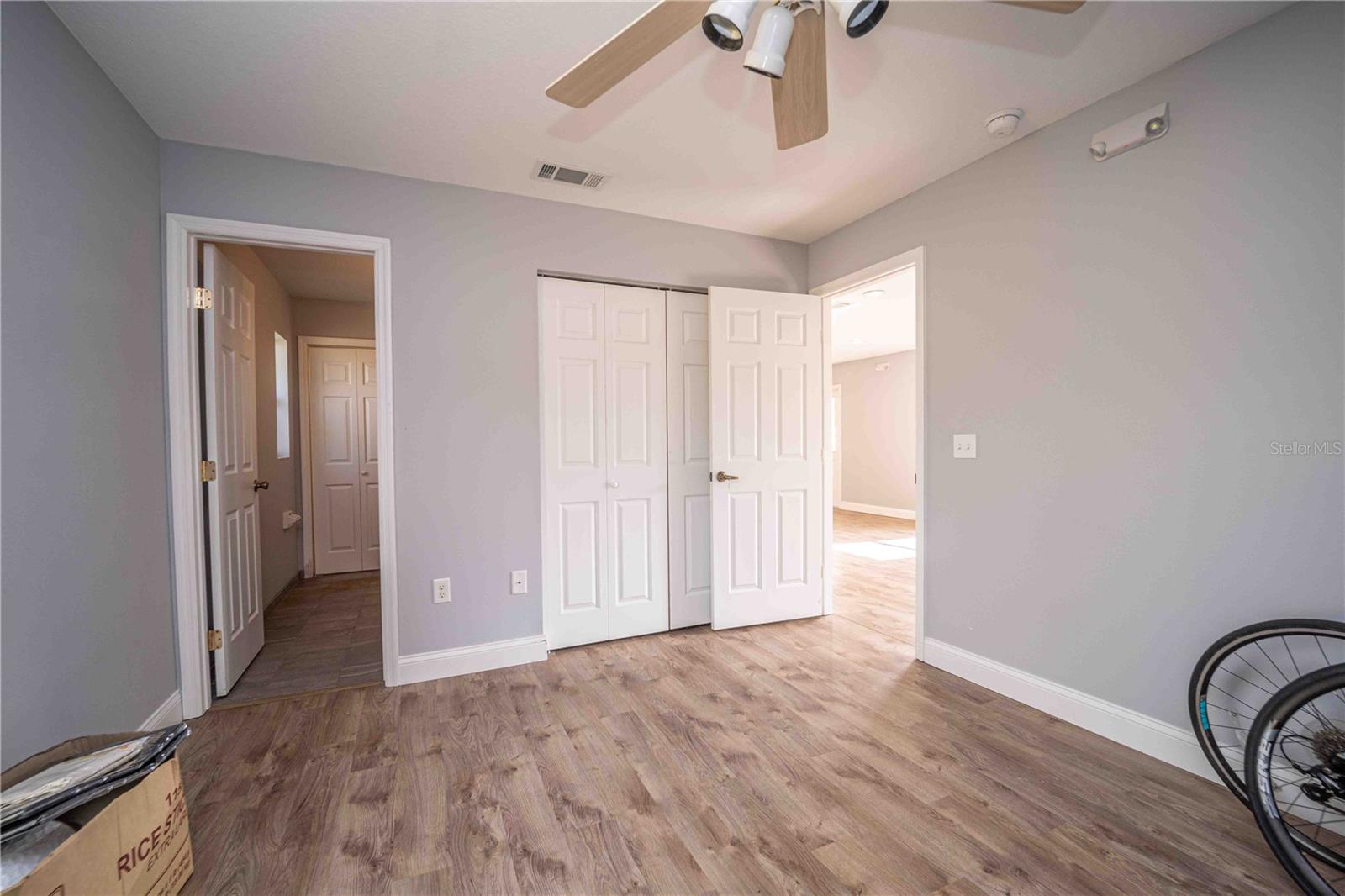 6876 E State Road 44 Property Photo 17