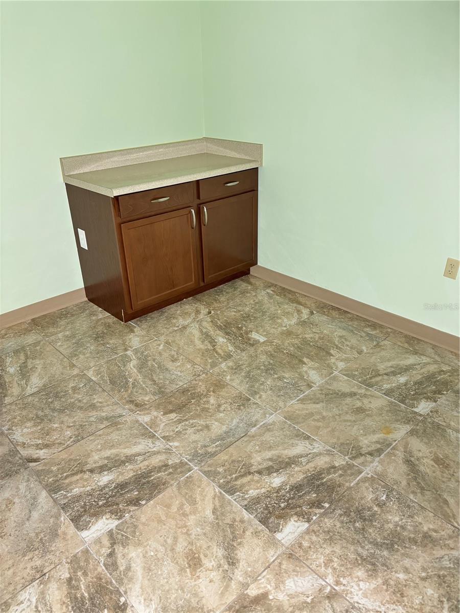 2118 Sw 20th Pl Property Photo 7