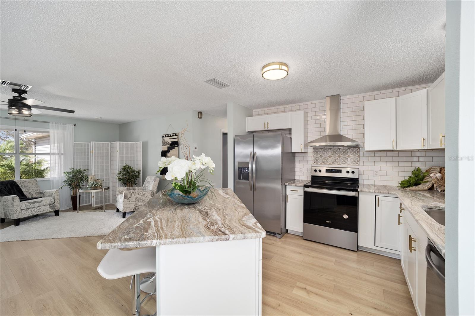 1613 Cherry Hill Rd Property Photo 3