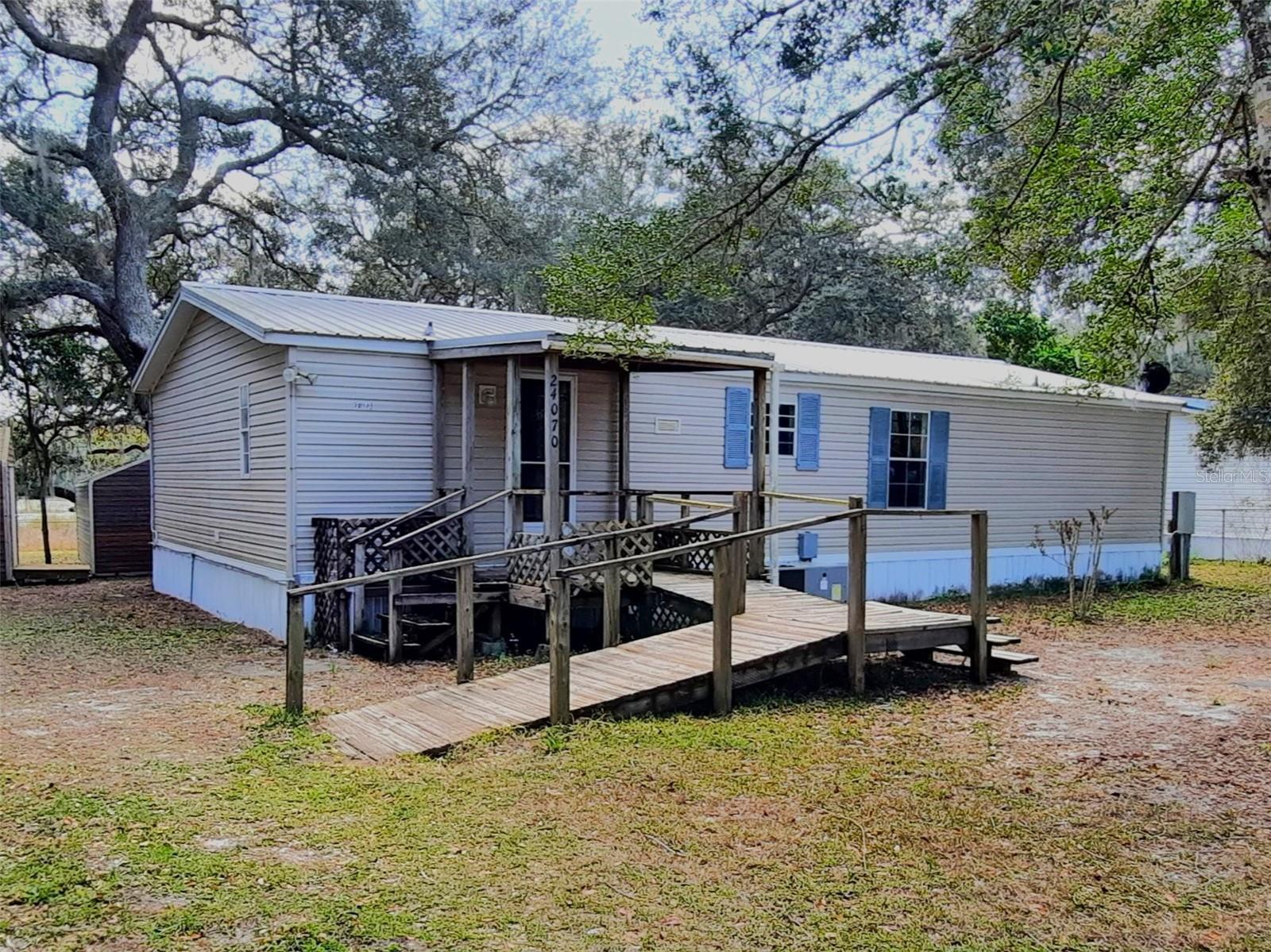 24070 Ne 152nd Ln Property Photo 1