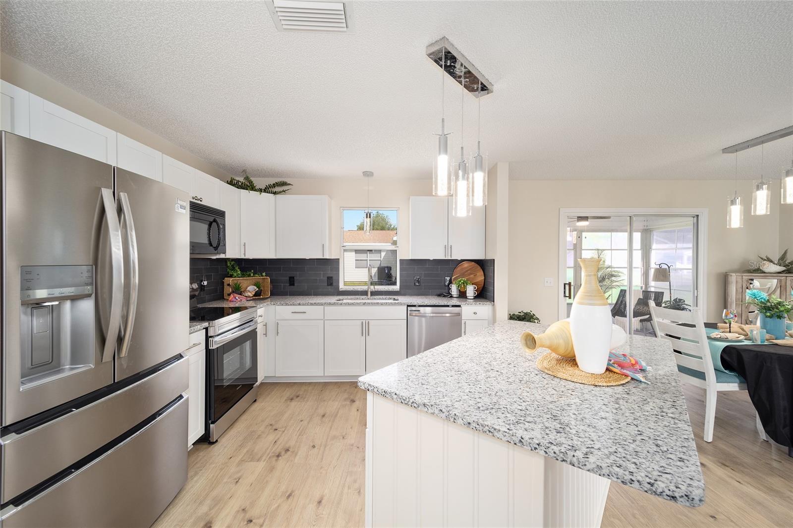 901 Chula Ct Property Photo 5