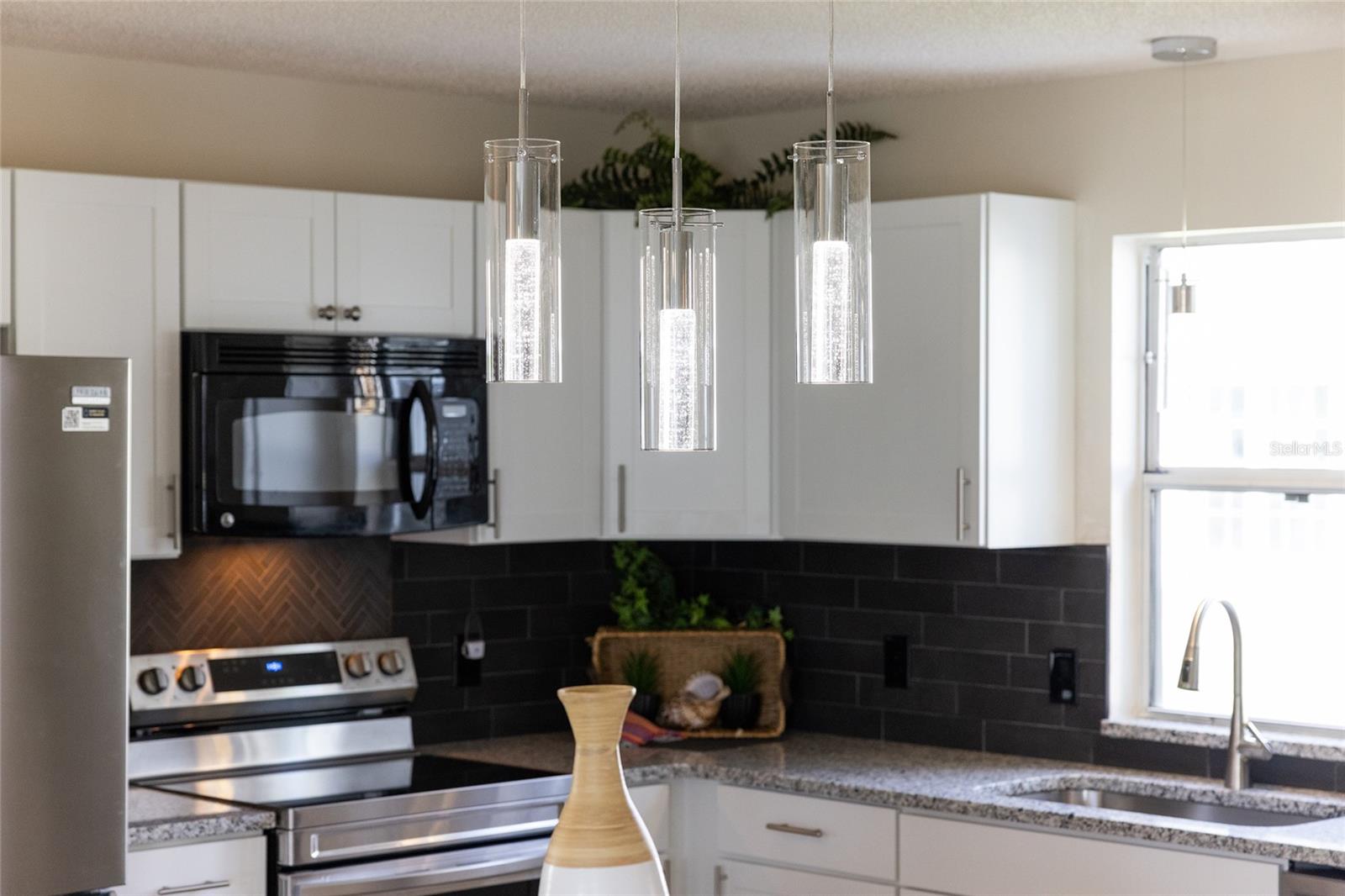 901 Chula Ct Property Photo 7