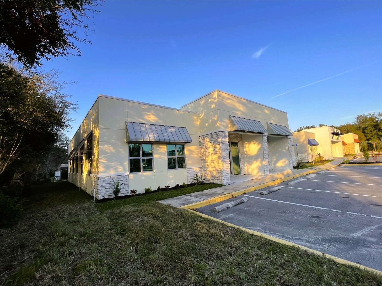 871 Highway 466 Property Photo 3