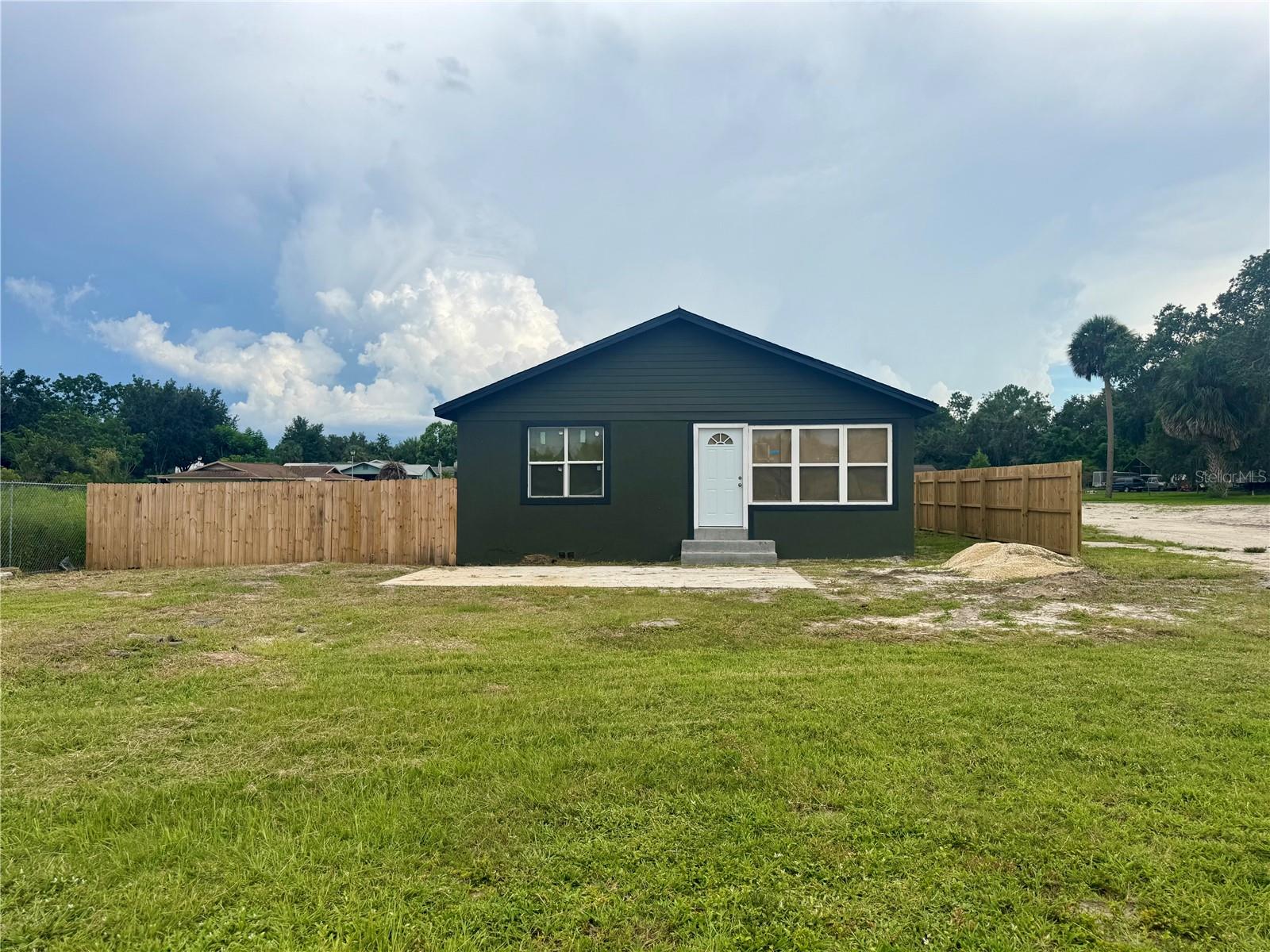 1821 US HIGHWAY 441 Property Photo 1