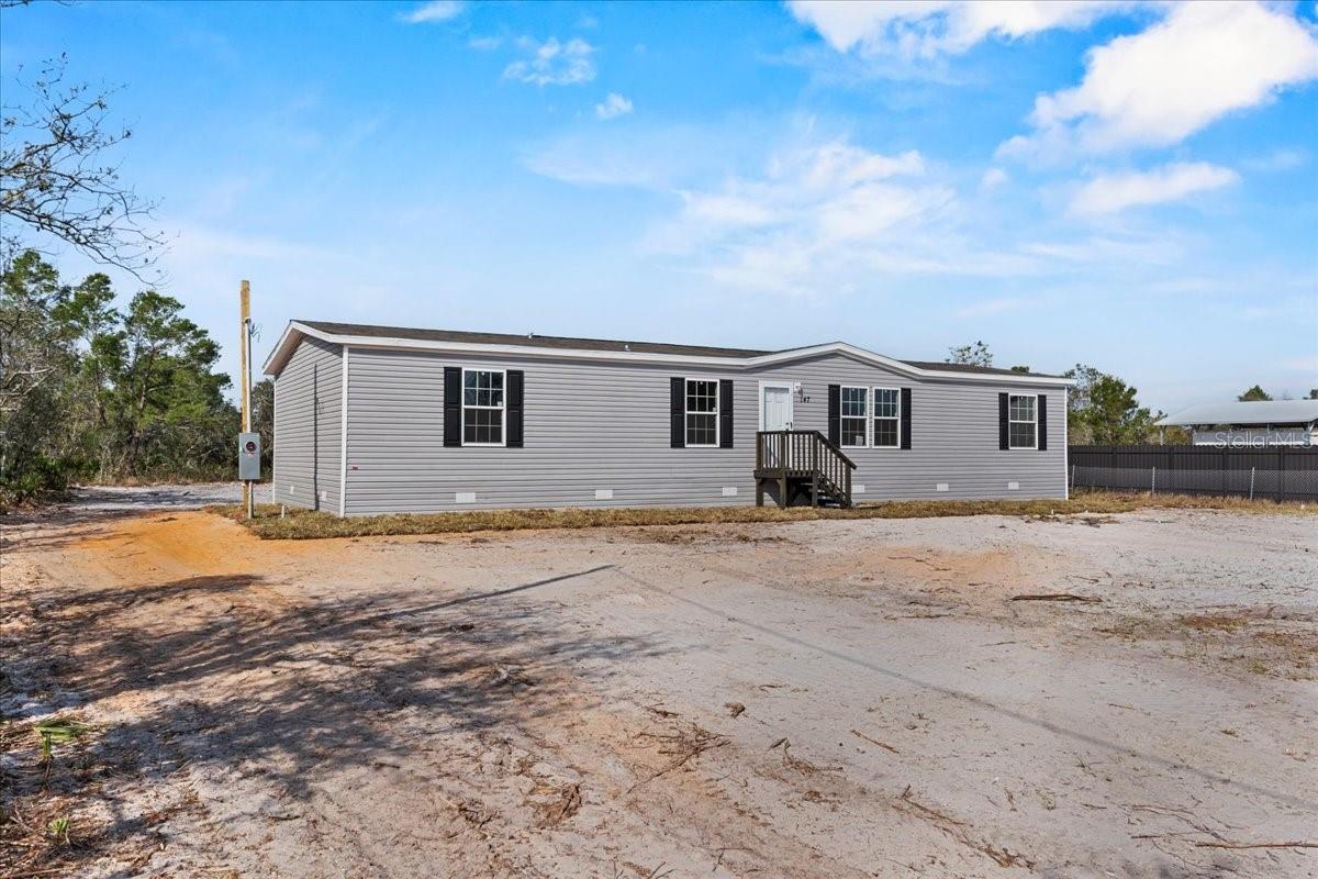 909 Lake Thomas Rd Property Photo