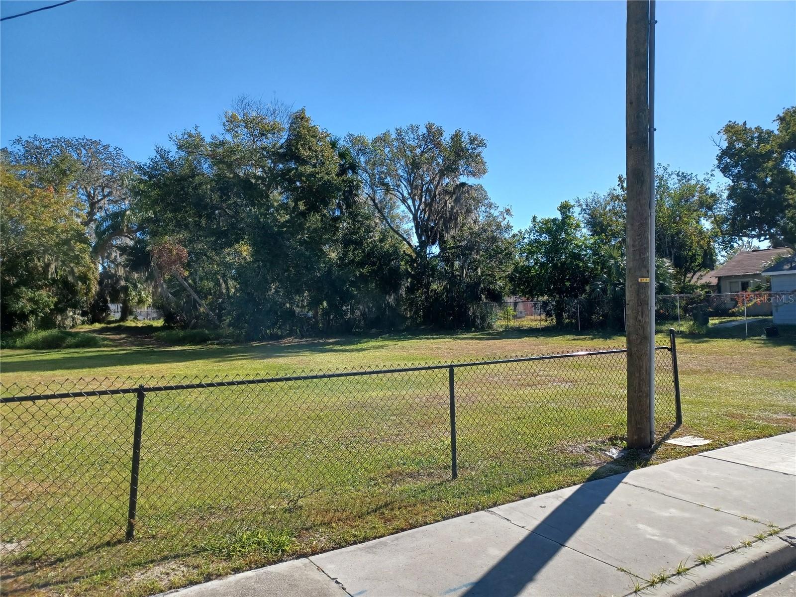Mike St Property Photo 1