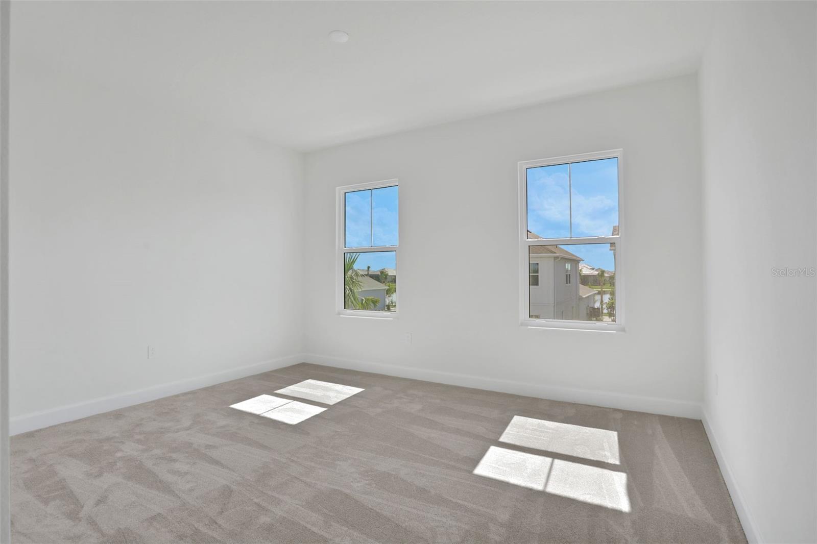 9015 Rothman Ln Property Photo 12