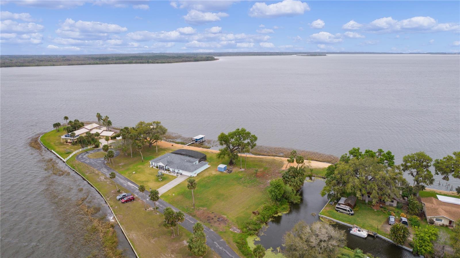 Xxxx Treasure Island Rd Property Photo 2