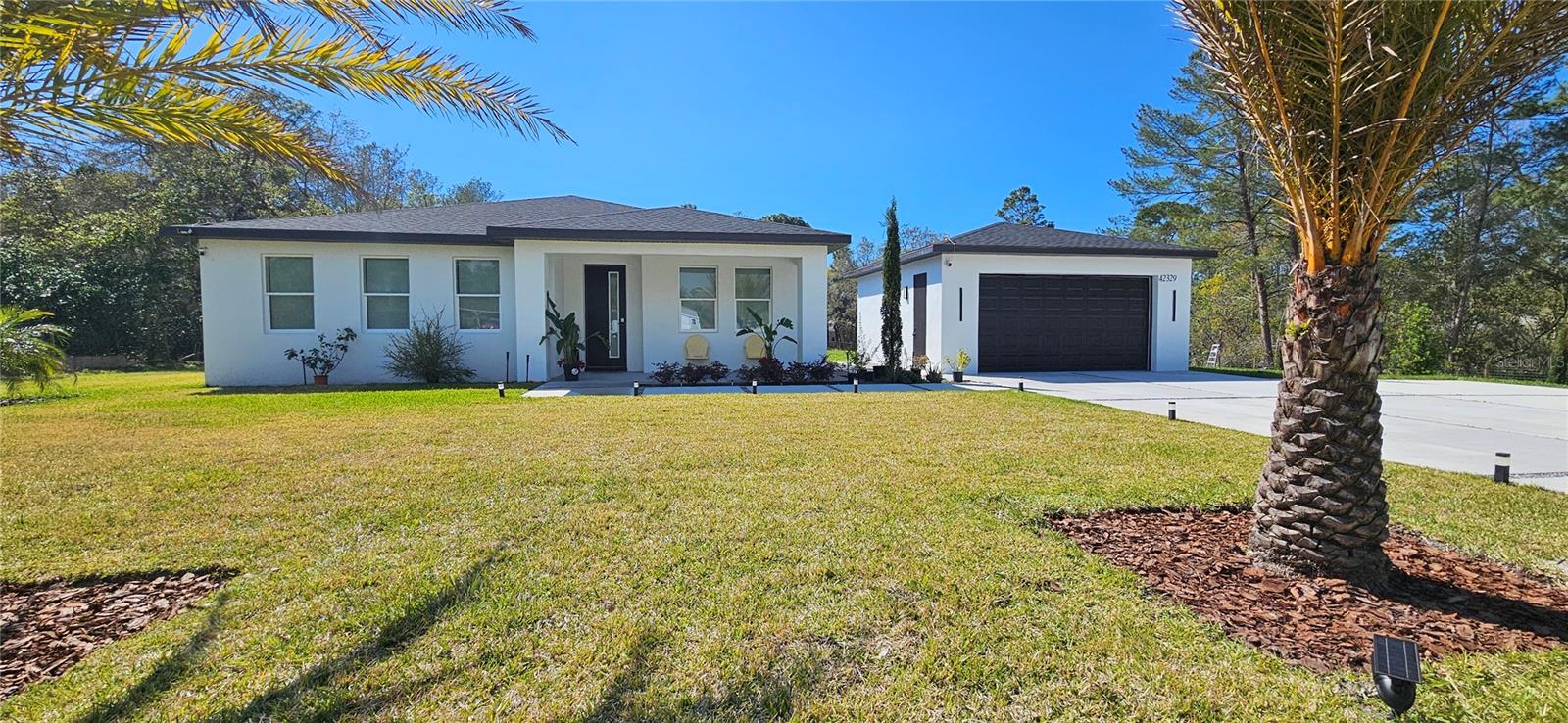 42329 Chinaberry St Property Photo