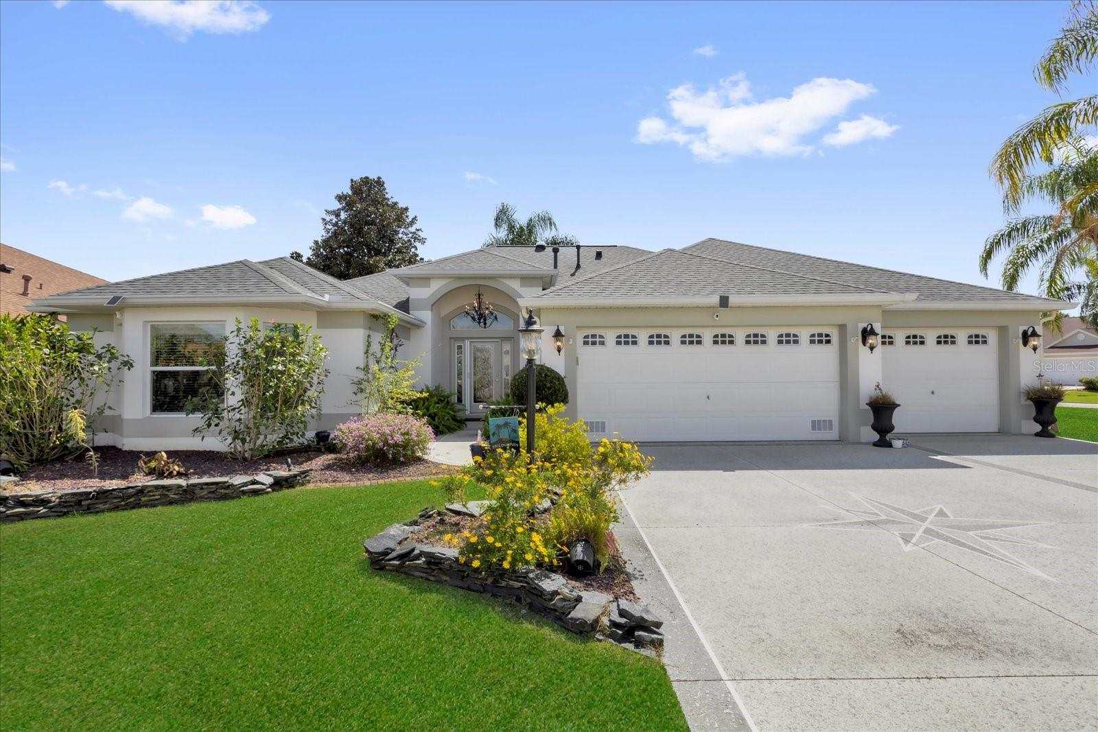 1367 Honea Path Property Photo 1