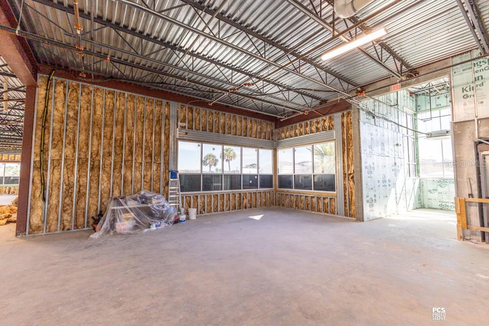 5431 E State Road 44 Property Photo 15