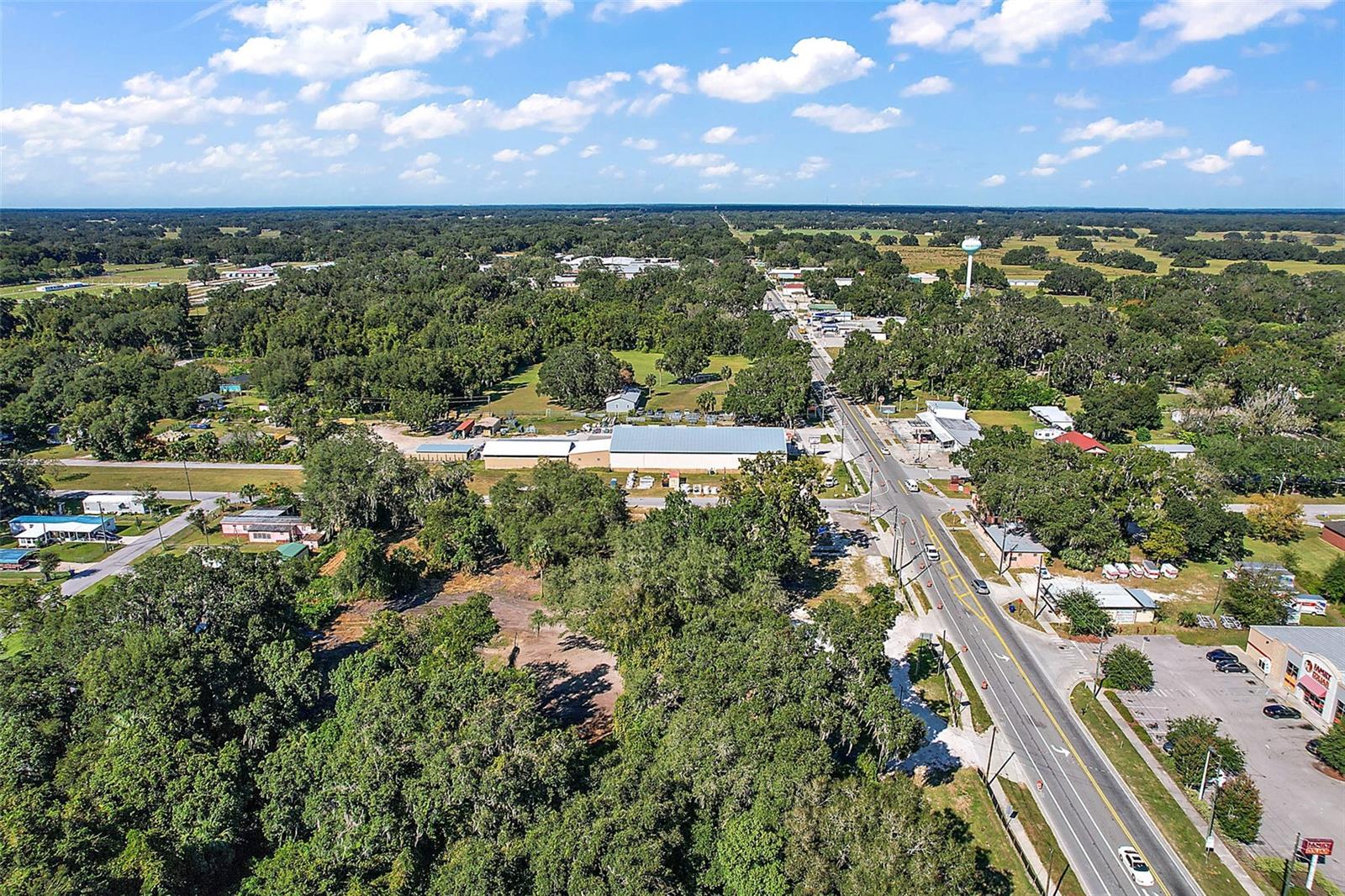 82 S Market Blvd Property Photo 4