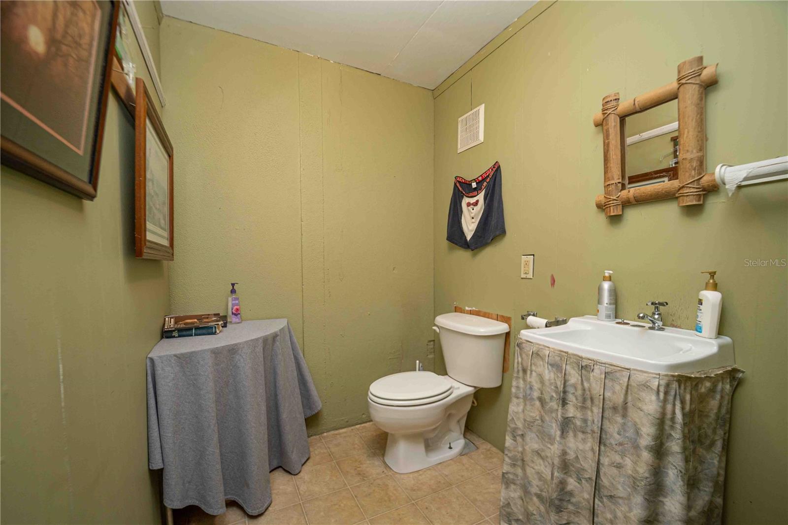 619 N Dixie Ave. (us Hwy 441/27) Property Photo 5