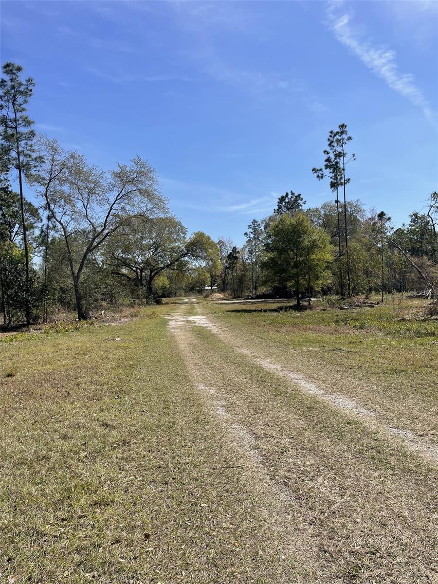 19100 County Road 33 Property Photo 9