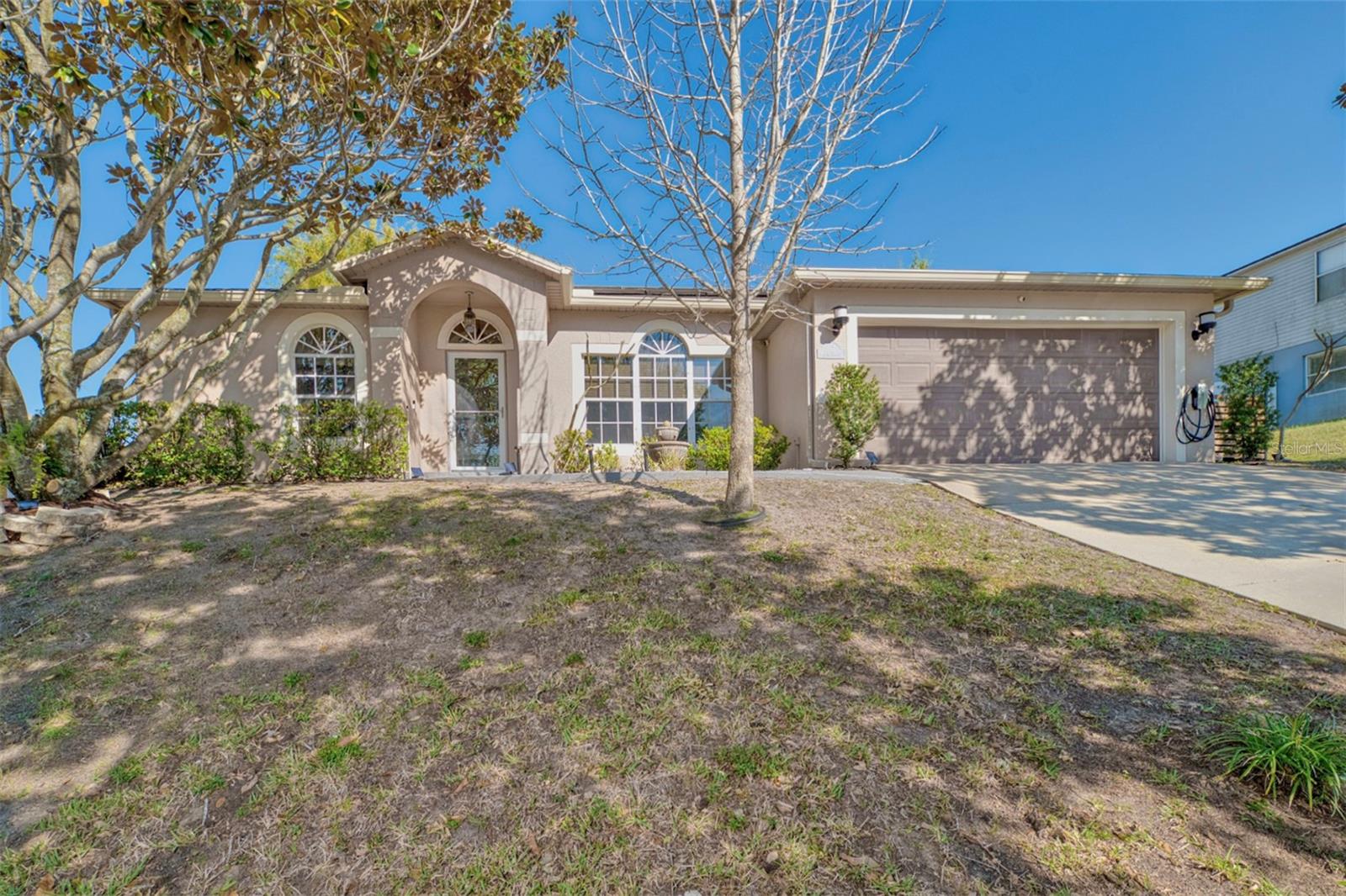 181 Sutter Dr Property Photo