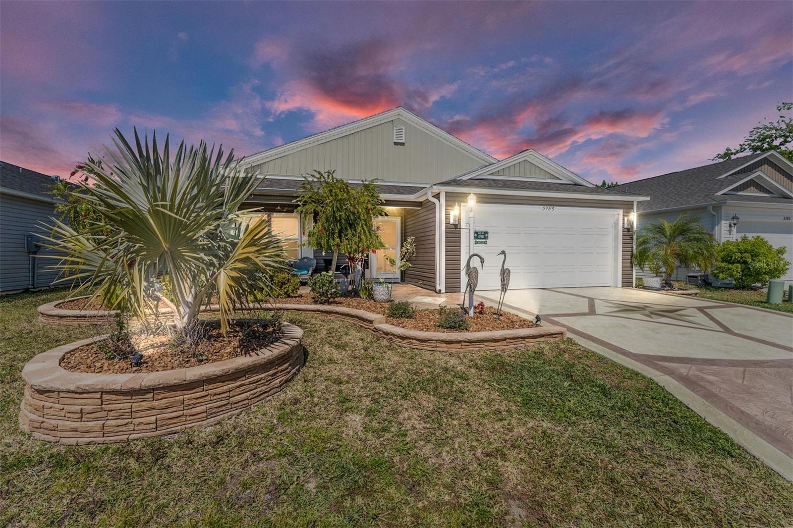 3786 Stephanie Way Property Photo