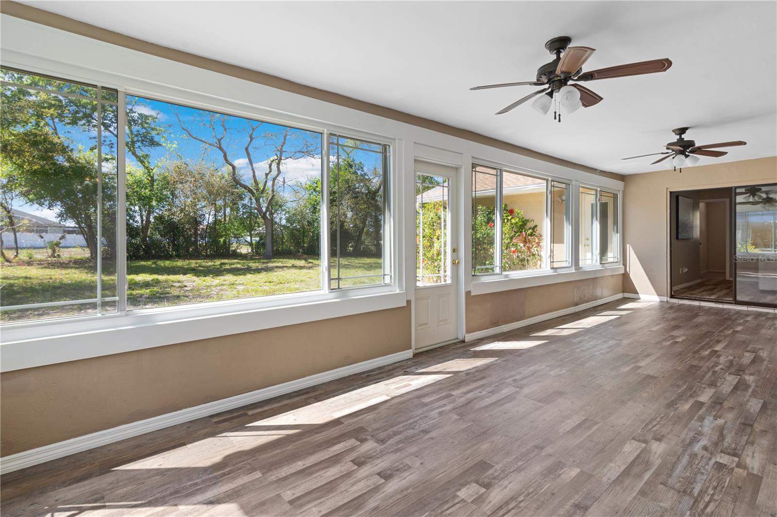 4208 Winderlakes Dr Property Photo 31