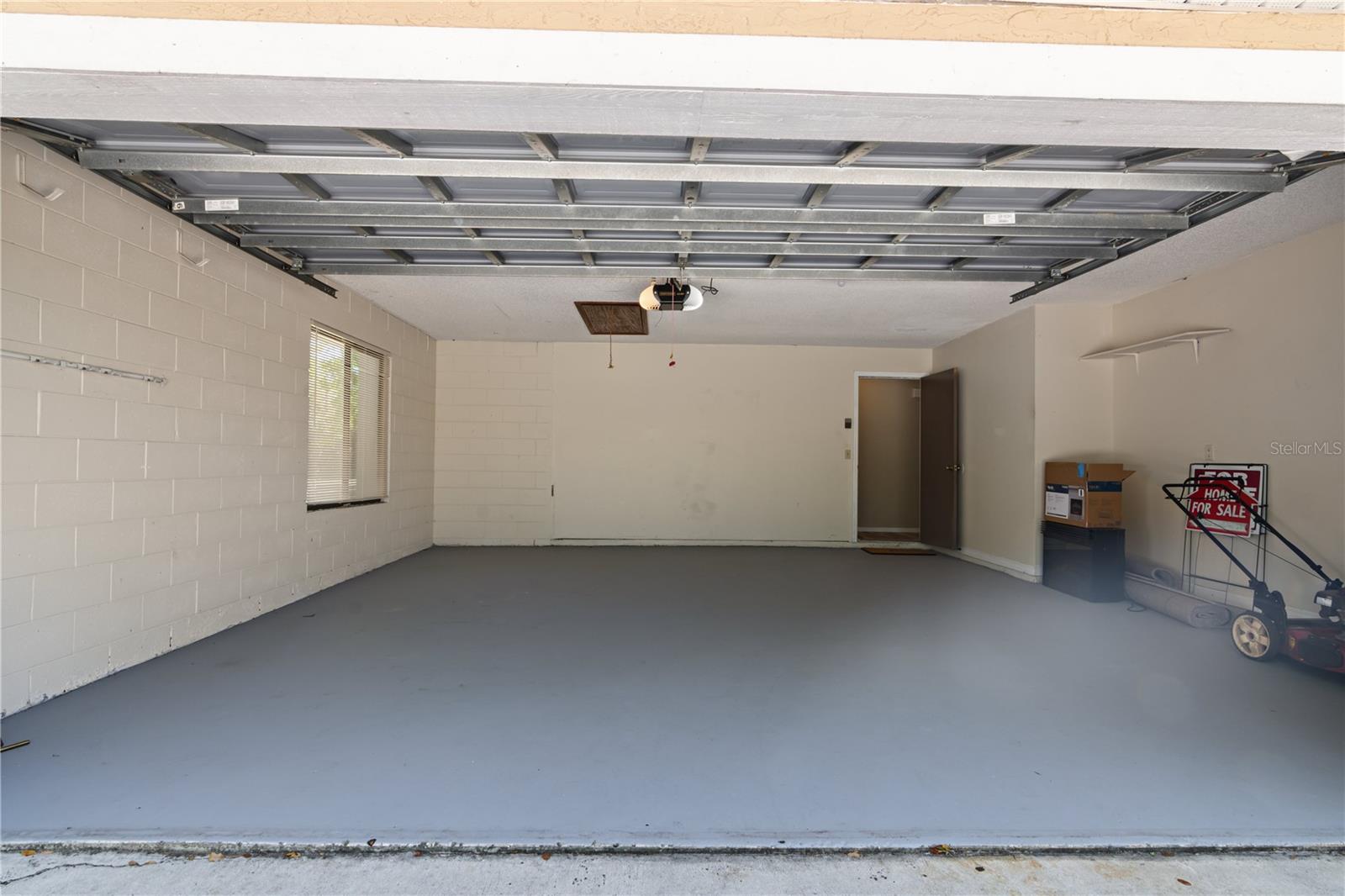 4208 Winderlakes Dr Property Photo 37
